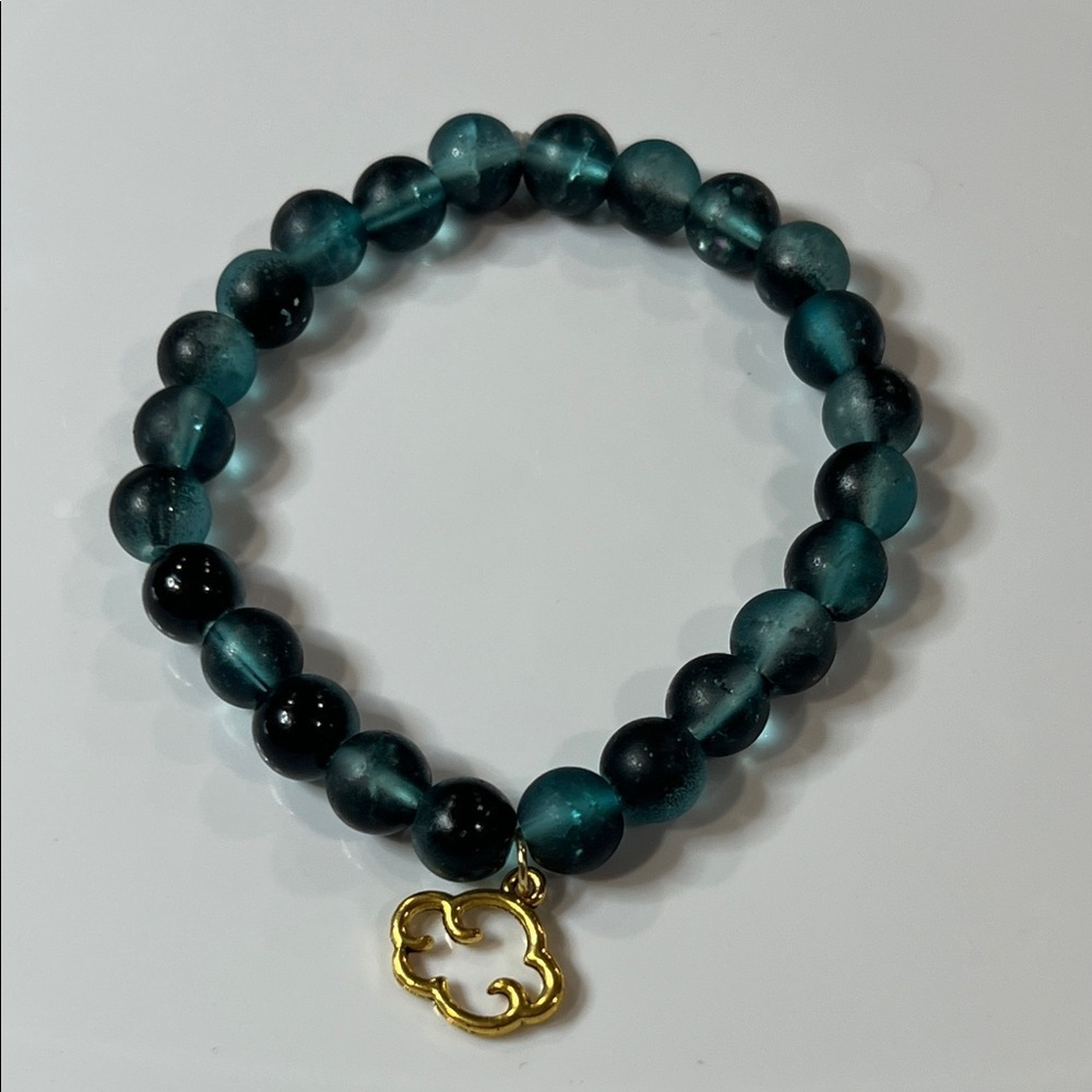 Elegant Blue Beaded Bracelet with Gold Charm
